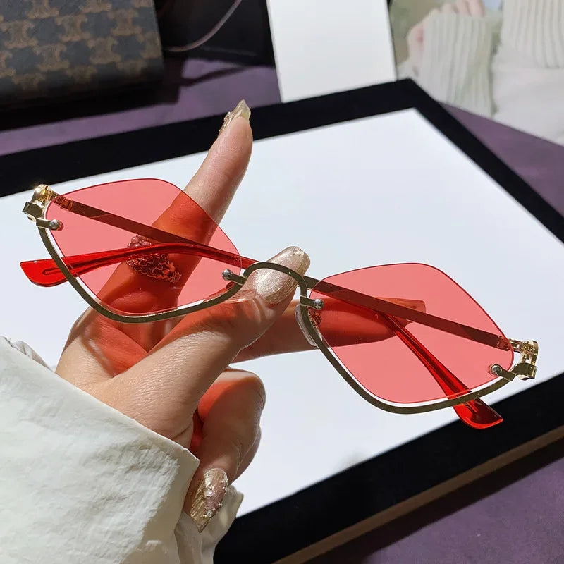 Unisex Diamond-Shaped Sunglasses