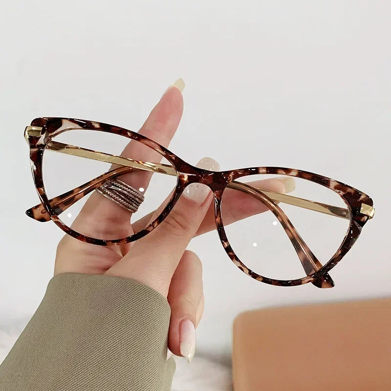 Cat Eye Sunglasses Trendy Transparent Frame