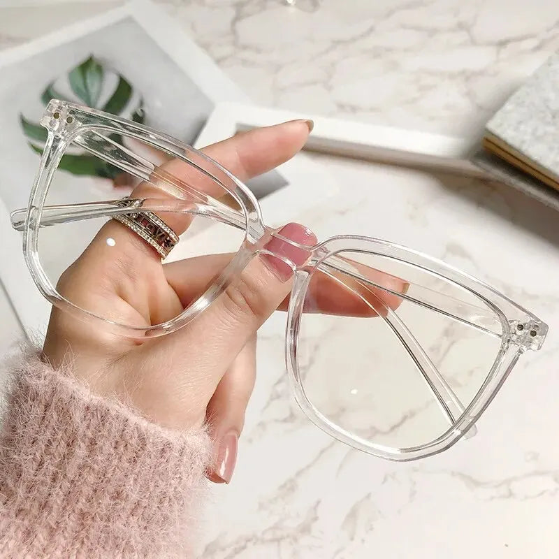 Anti-blue Light for Women with Regular Eyeglass