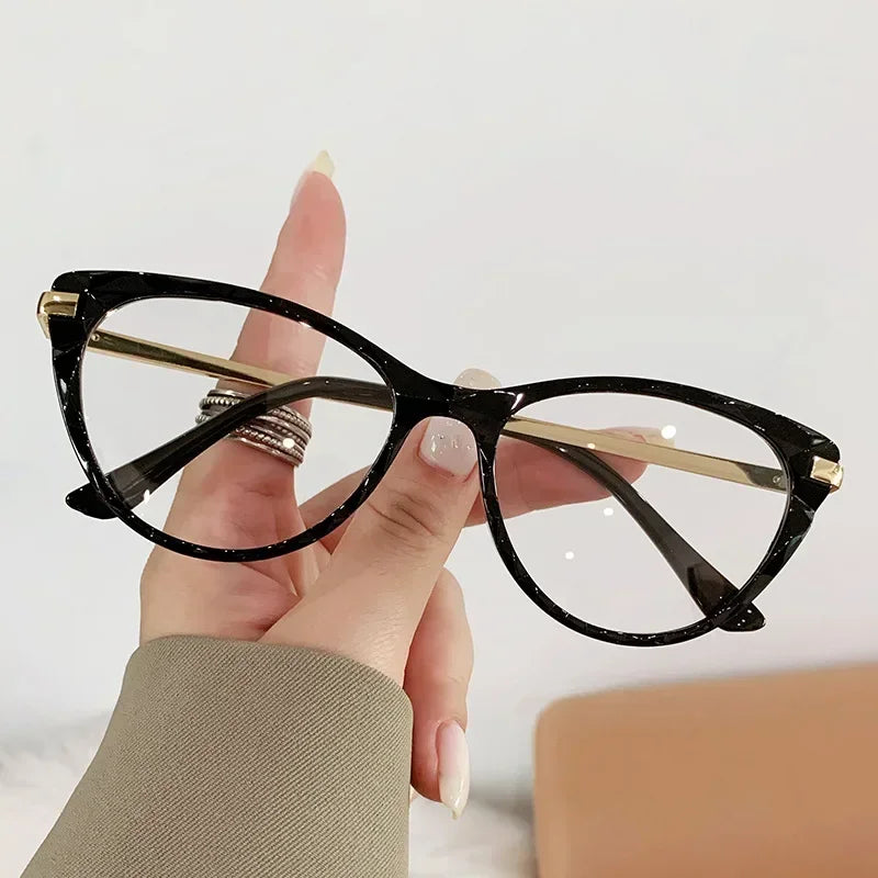 Cat Eye Sunglasses Trendy Transparent Frame