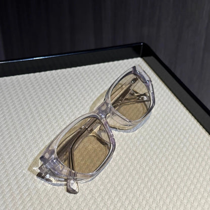 Trendy Retro Burgundy Sunglasses